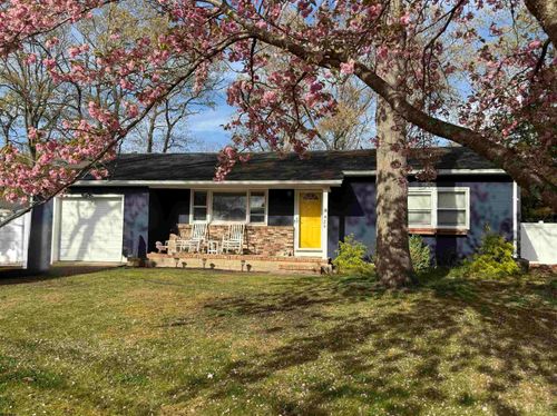 424 Elwood St, Forked River, NJ, 08731-2428 | Card Image