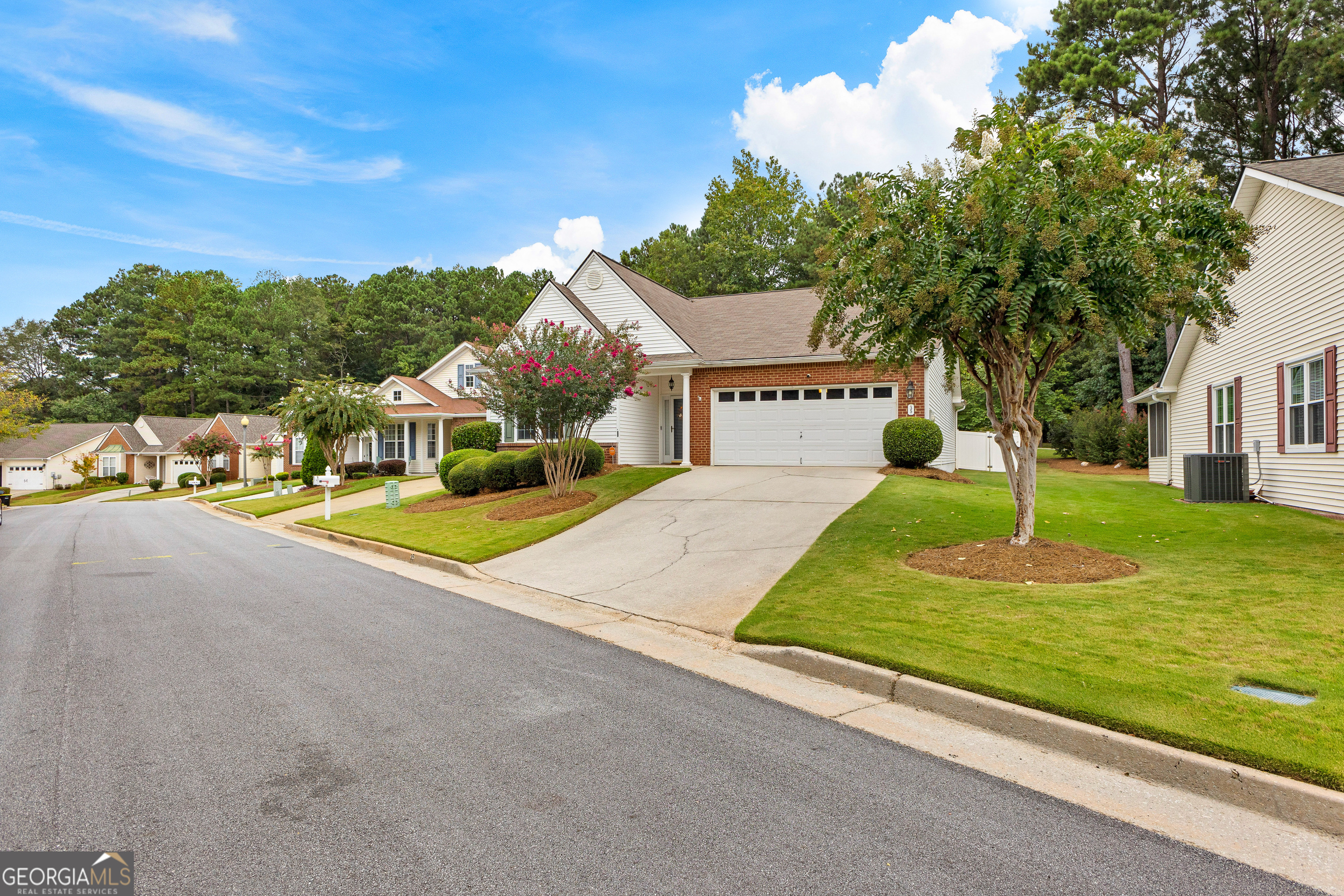 Garden Grv, Newnan, GA 30265