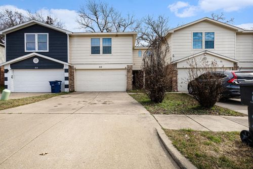 210 Creek Cove Dr, Dallas, TX, 75217-5618 | Card Image