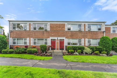 26-2-11 Westview Ave, White Plains, NY, 10603-3553 | Card Image