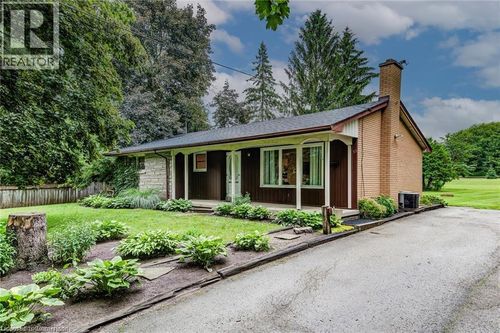 33 Golf Course Rd, Conestogo, ON, N0B1N0 | Card Image