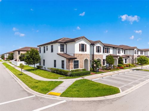 10908 W 32nd Ln, Hialeah, FL, 33018-2184 | Card Image