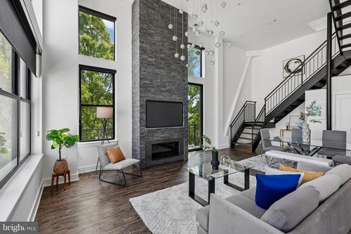 12-1111 W St Nw, WASHINGTON, DC, 20009-4775 | Card Image