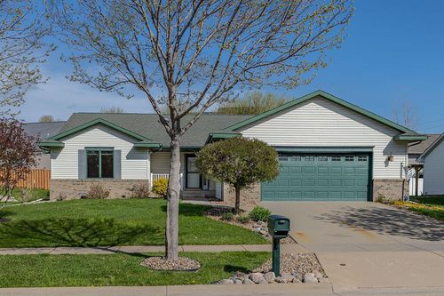 1009 Windhill Street, Onalaska, WI, 54650 | Card Image