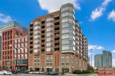 603 - 720 W Randolph Street, Condo with 3 bedrooms, 2 bathrooms and 2 parking in Chicago IL | Image 1