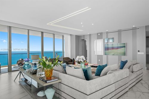 5200-18975 Collins Ave, Sunny Isles Beach, FL, 33160-5447 | Card Image