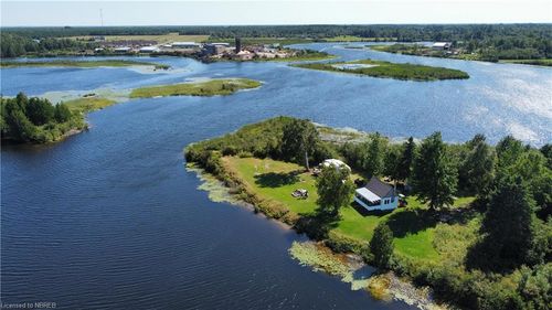 44 De L'Etang Rd, Sturgeon Falls, ON, P2B2K7 | Card Image