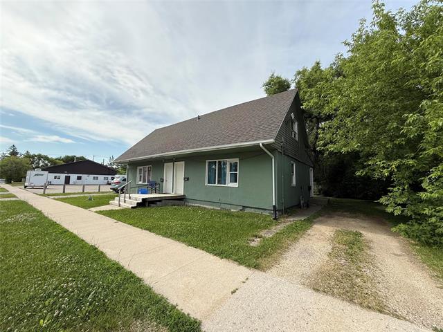 Commercial Sale in Selkirk 2
