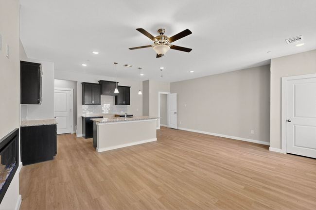 1840 Summer Aura, House other with 3 bedrooms, 3 bathrooms and null parking in Mesquite TX | Image 8