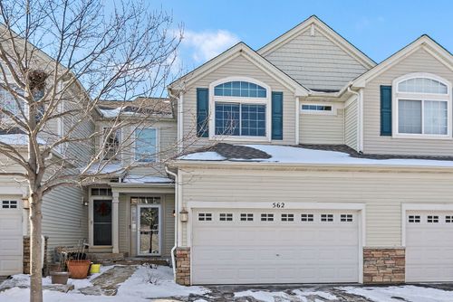 562 Gunnison Ct, Gilberts, IL, 60136-4083 | Card Image