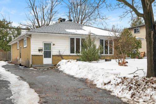 1938 Bromley Rd, Ottawa, ON, K2A1C2 | Card Image