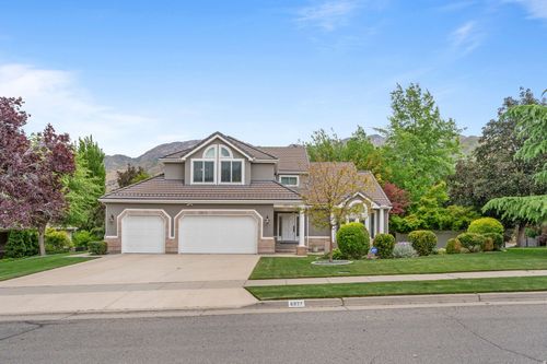 37-6927 S Vista Grande Dr, Cottonwood Heights, UT, 84121-3571 | Card Image