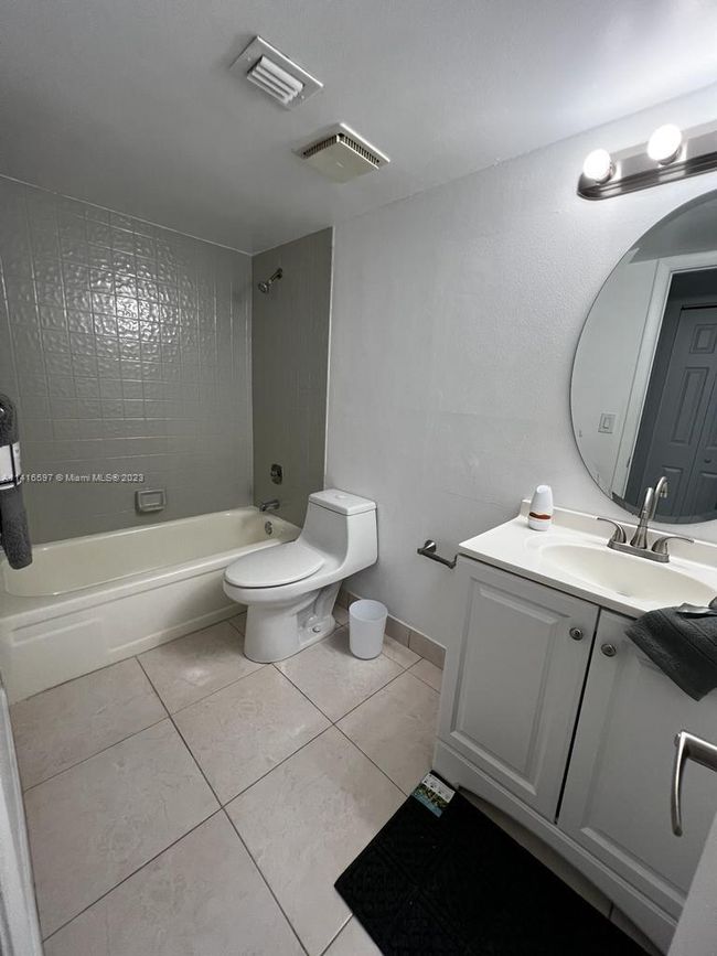 APT-303 - 6575 W Oakland Park Blvd, Condo with 2 bedrooms, 2 bathrooms and null parking in Lauderhill FL | Image 15