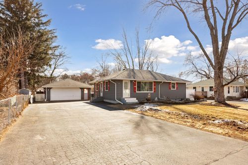 540 84th Ave Ne, Spring Lake Park, MN, 55432-1141 | Card Image