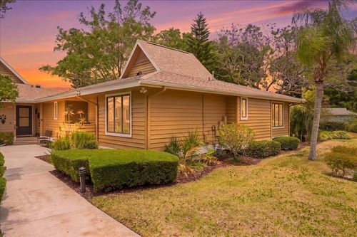 992 Spinnaker Ct, TARPON SPRINGS, FL, 34689-7133 | Card Image