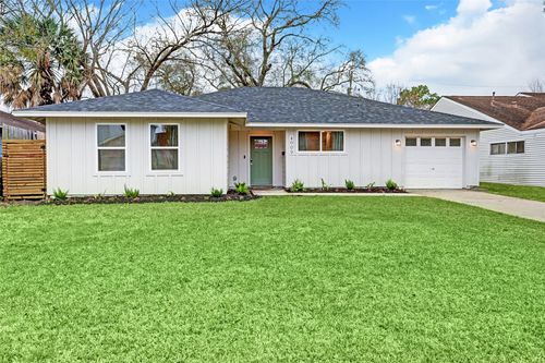 4009 Woodshire St, Houston, TX, 77025-5720 | Card Image