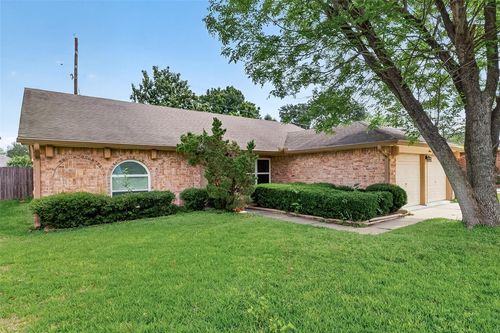 15806 Pfeiffer Dr, Houston, TX, 77082-1447 | Card Image