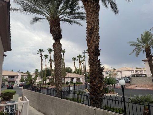 288-4555 E Sahara Ave, Las Vegas, NV, 89104-6364 | Card Image