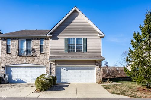 6220 Bishops Pond Ln, Indianapolis, IN, 46268-6819 | Card Image
