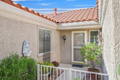 8916 Desert Mound Drive, House other with 2 bedrooms, 1 bathrooms and null parking in Las Vegas NV | Image 3