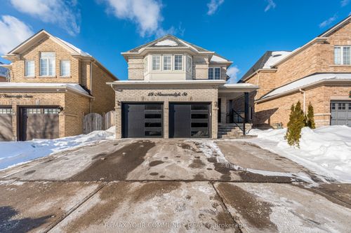 18 Nieuwendyk Street, Whitby, ON, L1P1V4 | Card Image