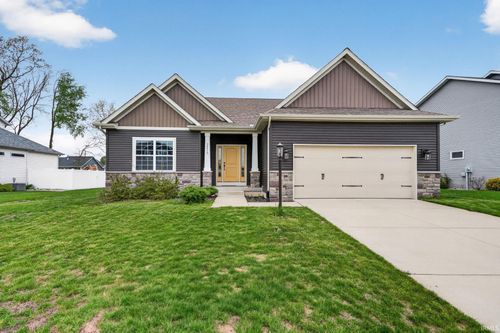 54715 Pierre Trails Dr, Osceola, IN, 46561-8787 | Card Image