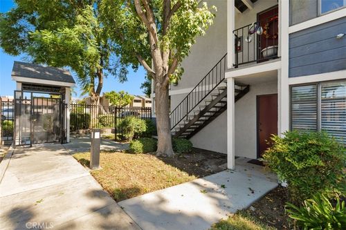 1-5165 Walnut, Chino, CA, 91710 | Card Image