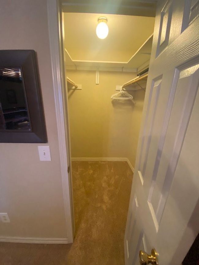 Master Closet | Image 10