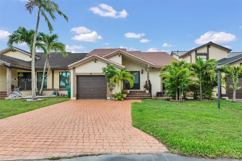9641 Sw 148th Pl, Miami, FL, 33196-1576 | Card Image