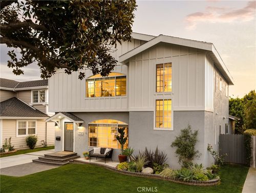 7737 Denrock Ave, Westchester, CA, 90045-1110 | Card Image