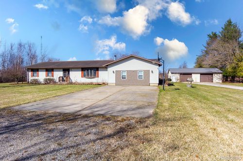 3803 Warner Rd, Cass City, MI, 48726-9310 | Card Image