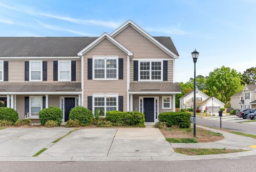 2400 Paladin Ln, North Charleston, SC, 29406-8914 | Card Image