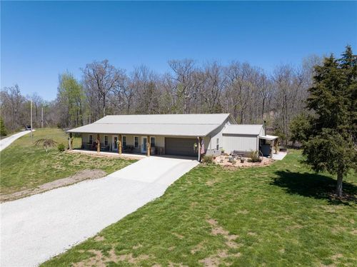 602 Se 400th Rd, Clinton, MO, 64735-9465 | Card Image