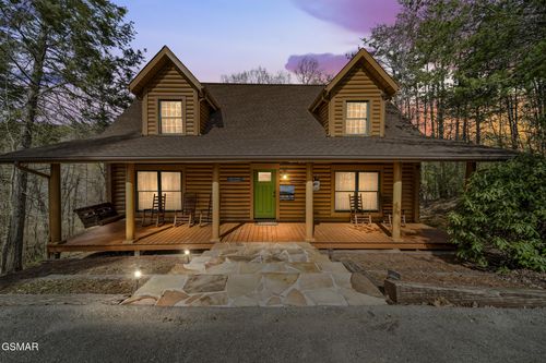 2023 Piney Overlook Ln, Sevierville, TN, 37862-7435 | Card Image