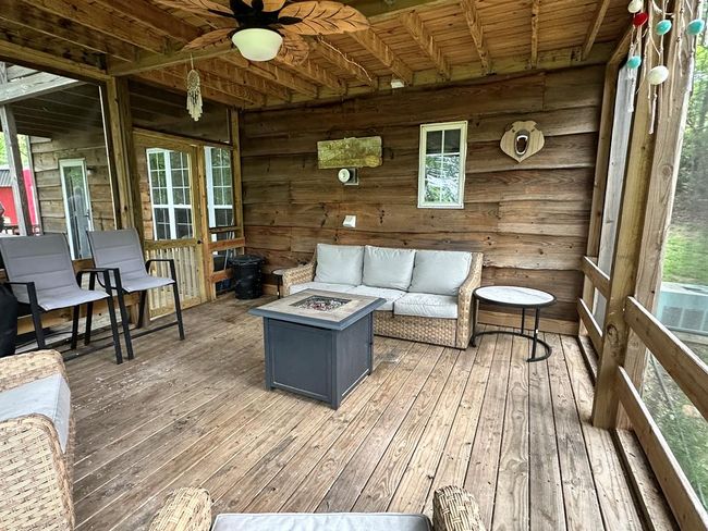 151 Powhatan Trl, House other with 3 bedrooms, 2 bathrooms and null parking in Fancy Gap VA | Image 11
