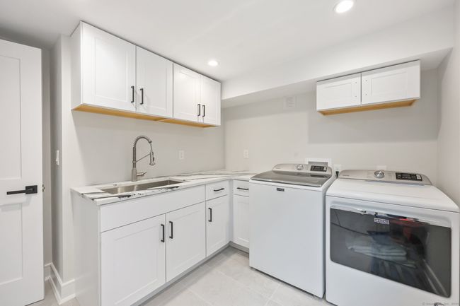 38 Pine Creek Ave, House other with 4 bedrooms, 4 bathrooms and null parking in Fairfield CT | Image 16