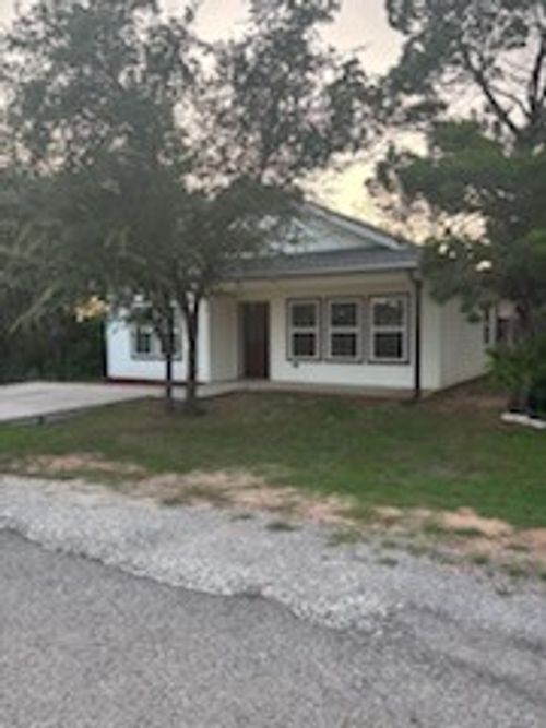 920 Arkansas River Dr, Granbury, TX, 76048-5800 | Card Image