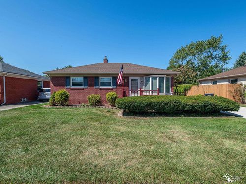 29444 Red Cedar Drive, Flat Rock, MI, 48134 | Card Image