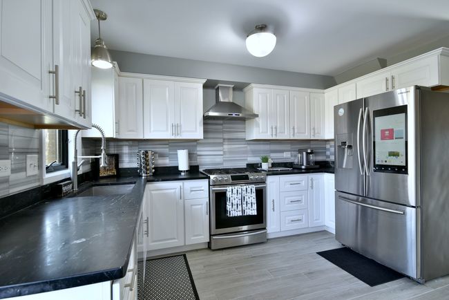 20224 Overland Trl, House other with 5 bedrooms, 5 bathrooms and 3 parking in Olympia Fields IL | Image 16