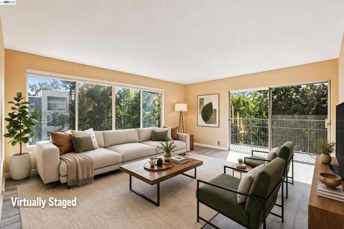 202-455 Crescent St, Oakland, CA, 94610-2635 | Card Image