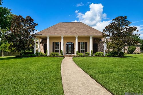 10313 Magnolia Blossom Ave, Greenwell Springs, LA, 70739-4970 | Card Image