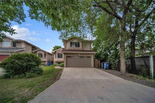 11 Carsdale Dr, Winnipeg, MB, R2V4W9 | Card Image
