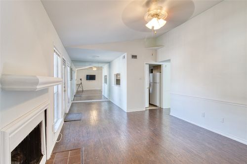 apt-208-3641 W Northgate Dr, Irving, TX, 75062-3090 | Card Image