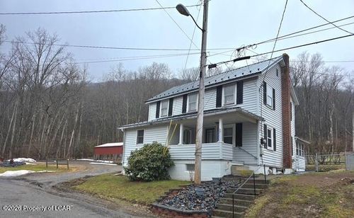 2432 Pine St, Rock Glen, PA, 18246 | Card Image