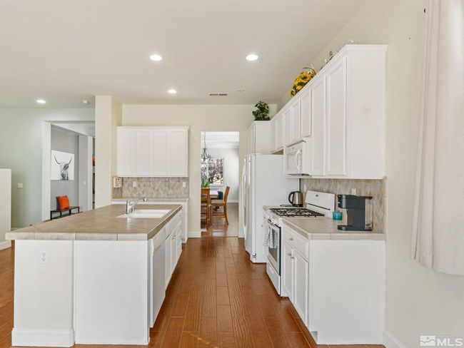 1194 Jasmine Ln, House other with 3 bedrooms, 2 bathrooms and 3 parking in Fernley NV | Image 16
