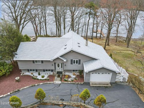 4 Shore Line Dr, Lakeville, PA, 18438-4000 | Card Image