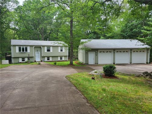 51 Tug Hollow Rd, Richmond, RI, 02892-1026 | Card Image