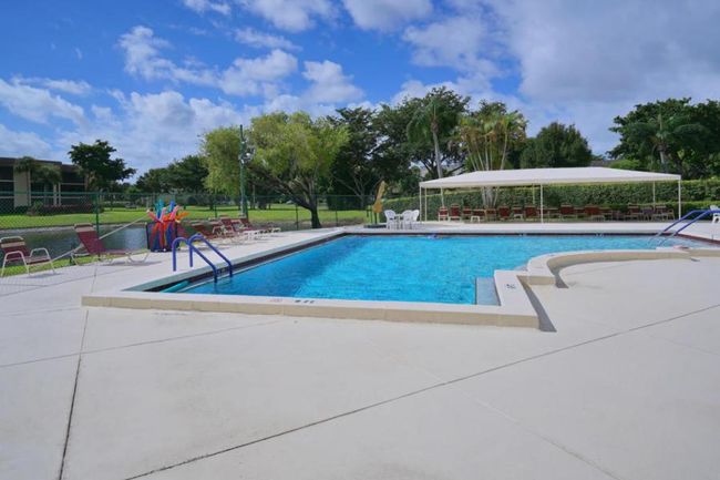 204 - 10092 Cedar Point 204 Boulevard, Condo with 2 bedrooms, 2 bathrooms and null parking in Boynton Beach FL | Image 56