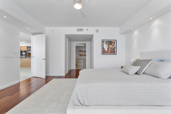 APT-1101 - 1830 S Ocean Dr, Condo with 3 bedrooms, 3 bathrooms and null parking in Hallandale Beach FL | Image 38