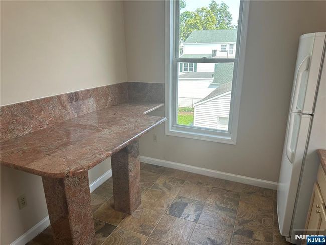 433 Jefferson St, Home with 2 bedrooms, 1 bathrooms and null parking in Carlstadt NJ | Image 4